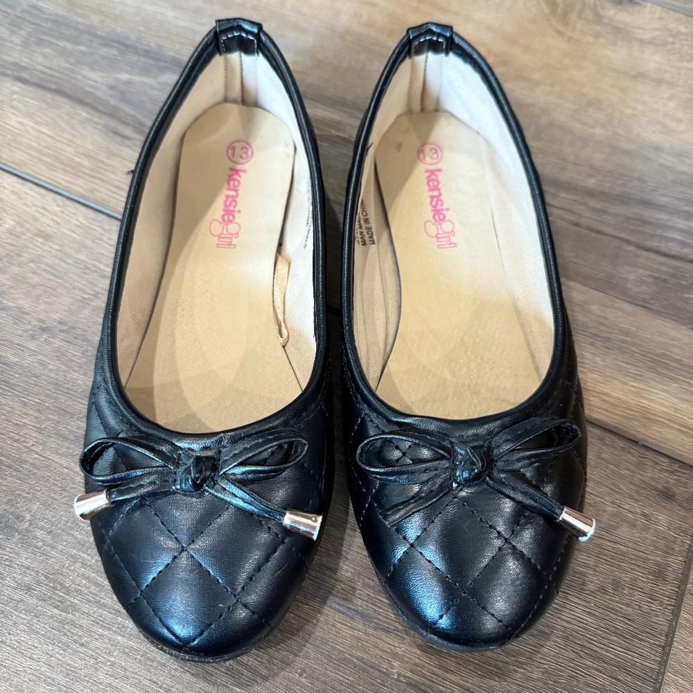 kenzie girl Quilted Black Flats w/ Bow | Size 13